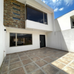 casas independientes de venta en cuenca ecuador fuera de condominios