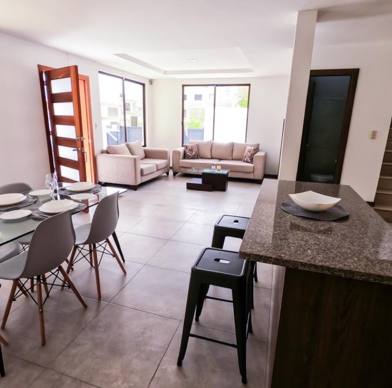 Venta de casas en Cuenca, Ecuador con crédito preferencial VIP