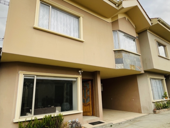 casas de 4 dormitorios en cuenca ecuador