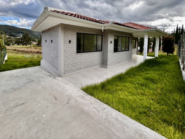 casas una planta y area verde