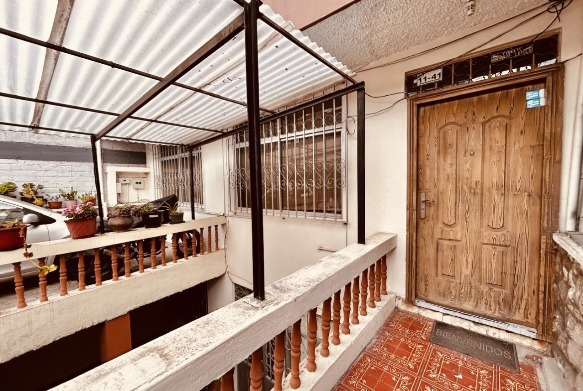 Casa con departamentos Azogues