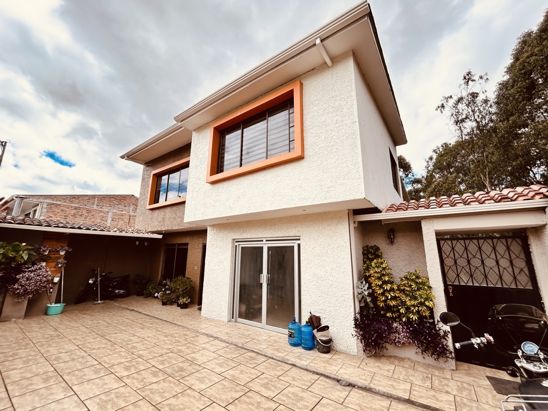 casas de departamentos cuenca ecuador