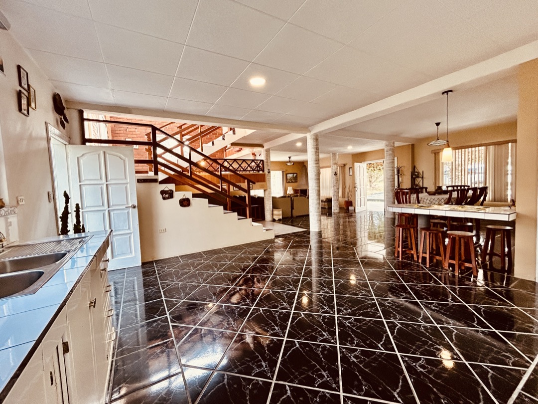 Casas con terreno en Cuenca Ecuador
