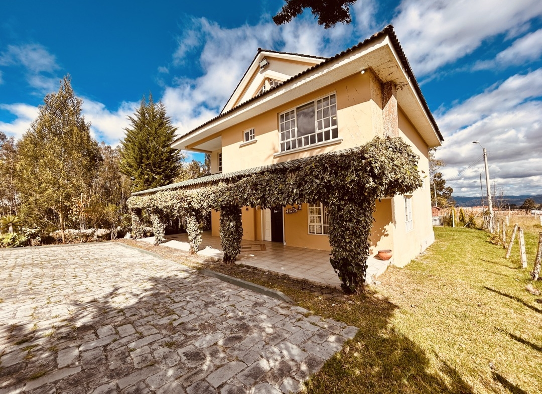Casas con terreno en Cuenca Ecuador