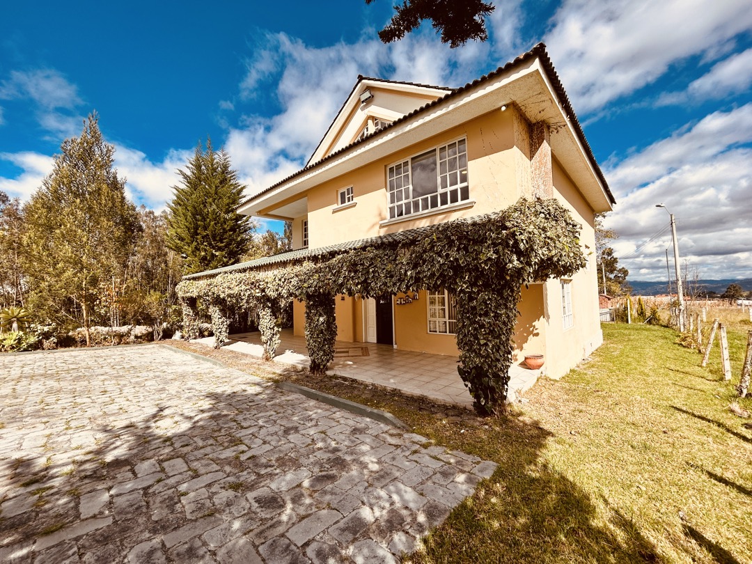 Casas con terreno en Cuenca Ecuador