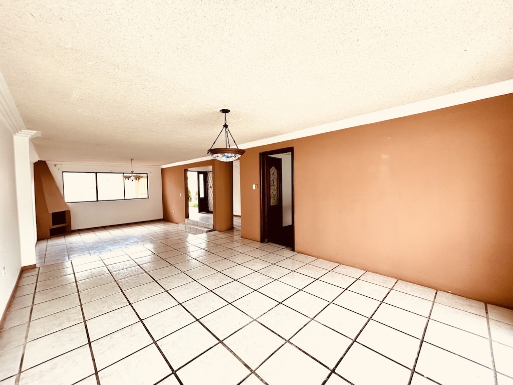 casa de venta en Gapal Cuenca cerca wayra plaza