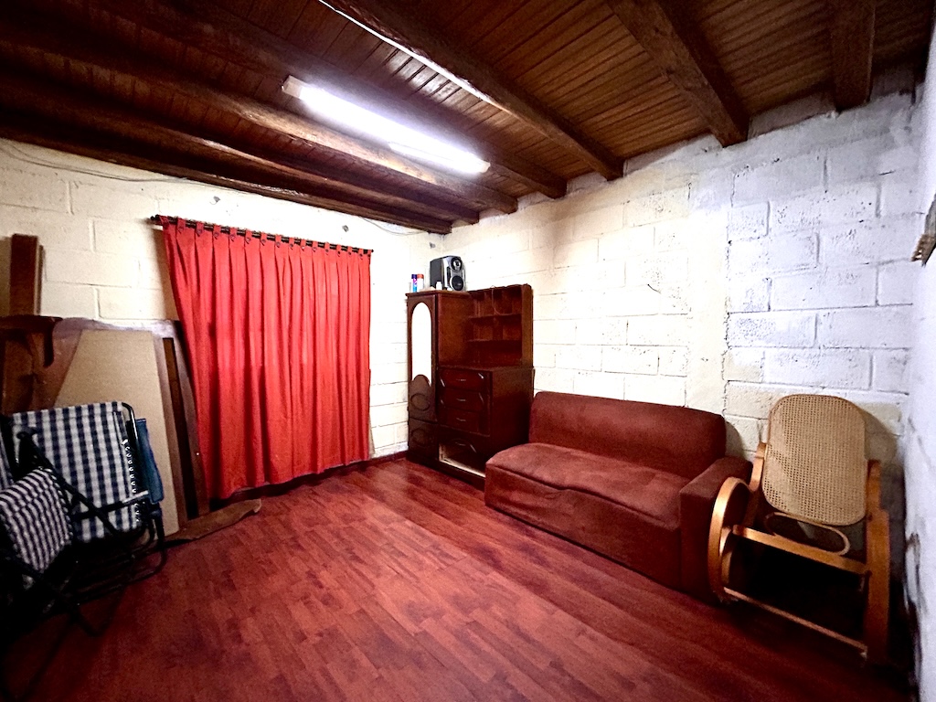 Quinta vacacional en venta cerca de Cuenca con piscina y jacuzzi