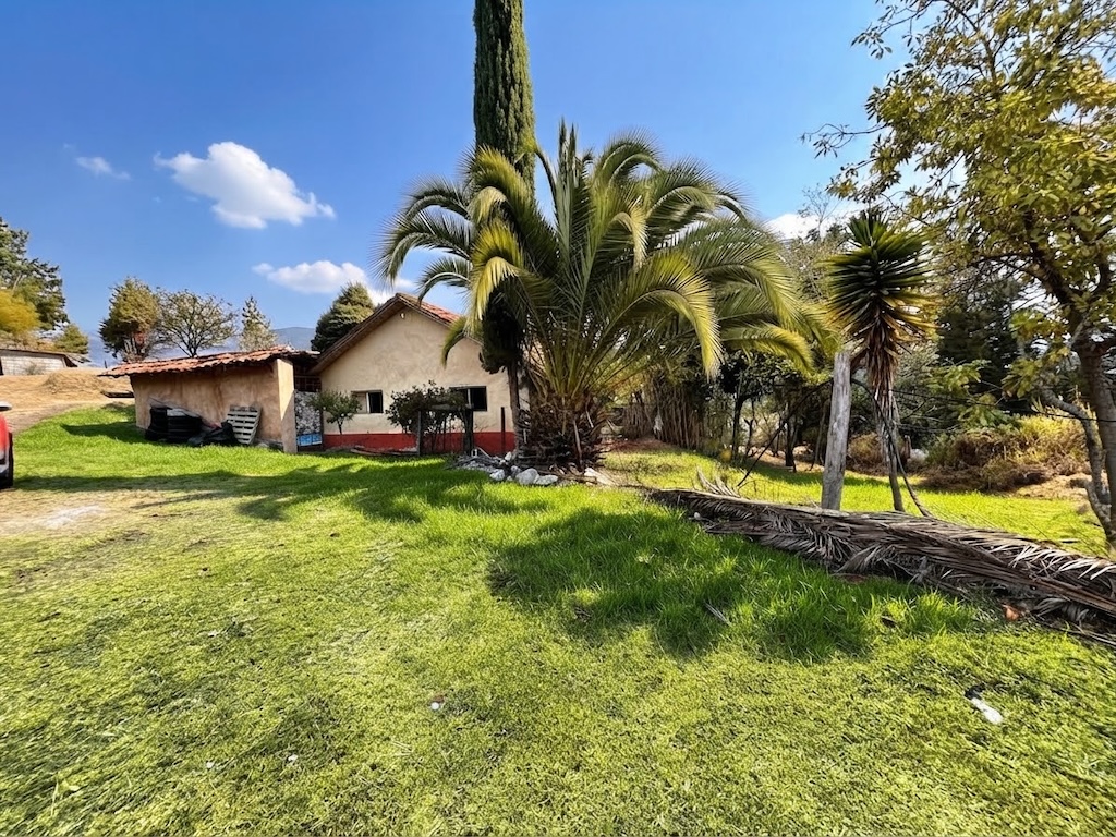 Quinta vacacional en venta cerca de Cuenca con piscina y jacuzzi